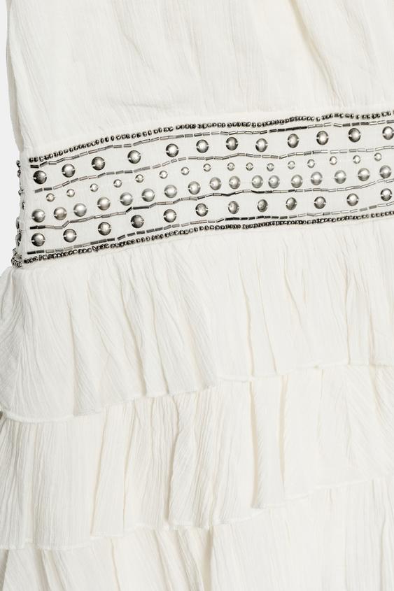 Robe en mousseline à volants à clous