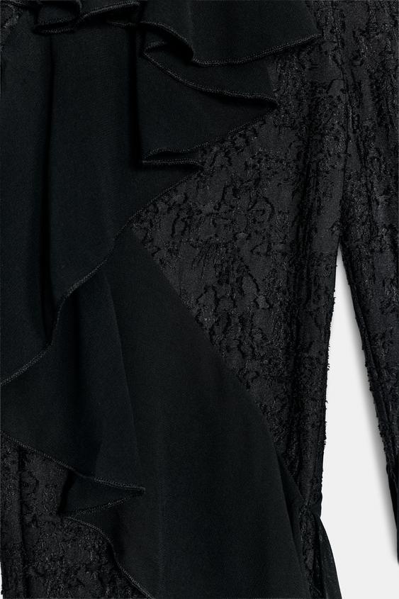 Pantalon en dentelle à volants