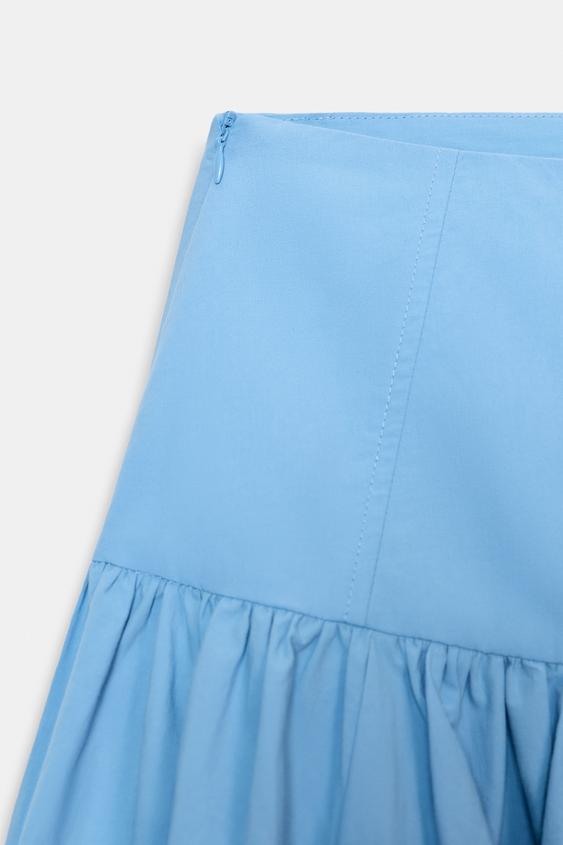 Jupe midi à volume