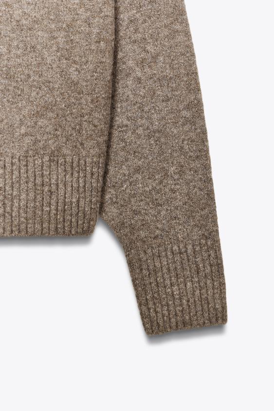 Pull doux en maille décolleté en V