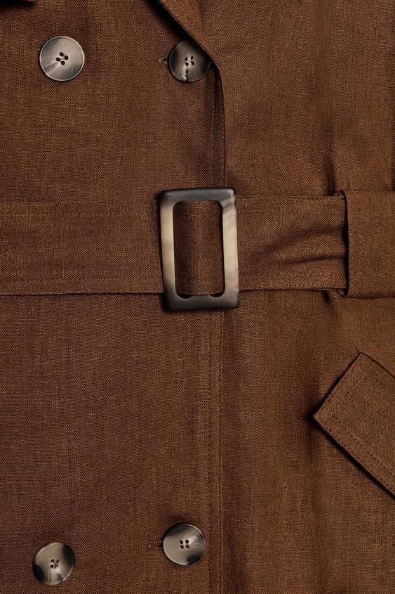 Robe courte en lin avec ceinture
