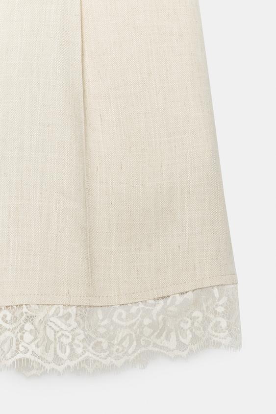 Bermuda à pinces en dentelle