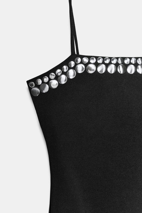 Robe mini à clous