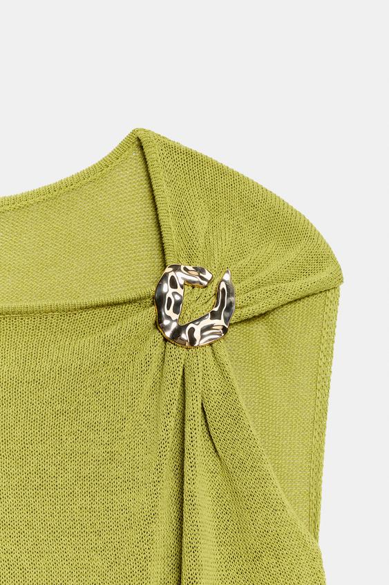 Top en maille à détail métallique