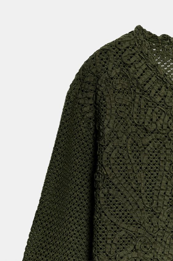 Veste contrastée au crochet