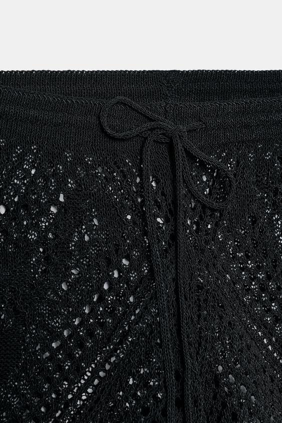 Short en maille ajourée