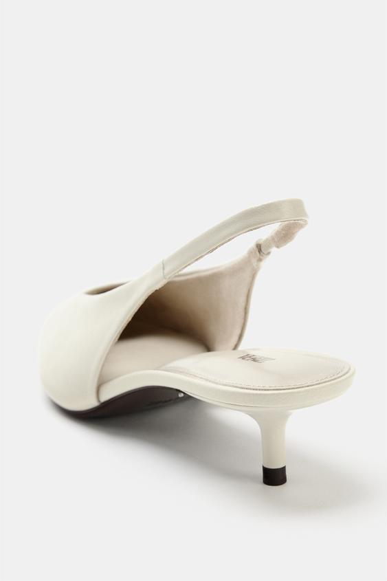 Chaussure en cuir à petit talon