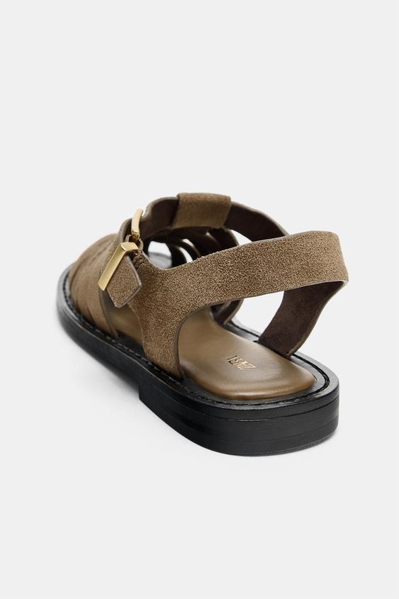 Chaussure cage en cuir suédé