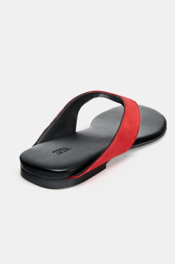 Sandale plate en cuir