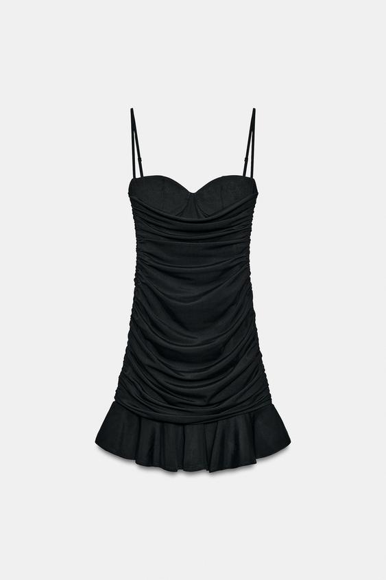 Robe drapée à volant