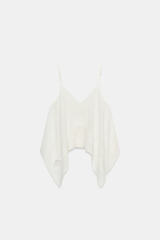Top asymétrique brodé en mousseline