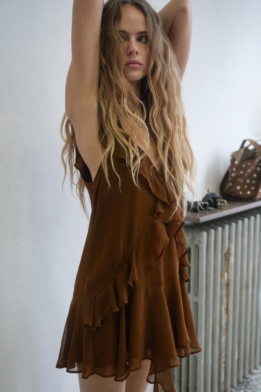 Robe courte à volants