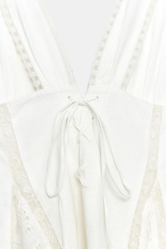 Robe mini découpes en dentelle