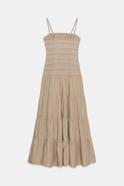 Robe midi smockée et brodée
