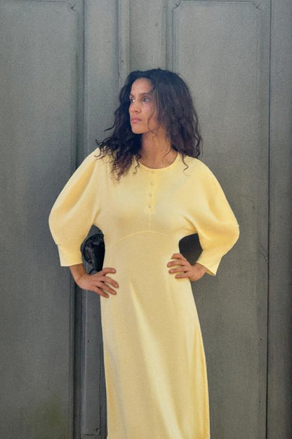Robe midi à boutons