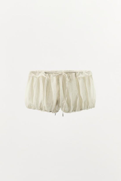 Short bouffant à rayures et volants