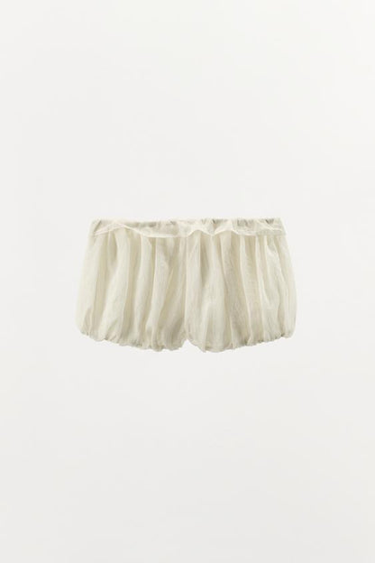 Short bouffant à rayures et volants