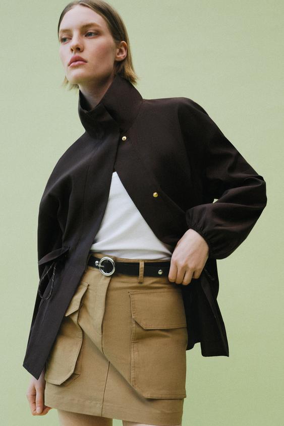 Veste à col montant taille réglable