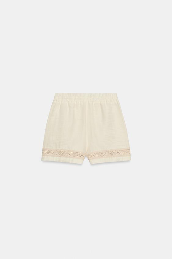 Short brodé à taille élastique