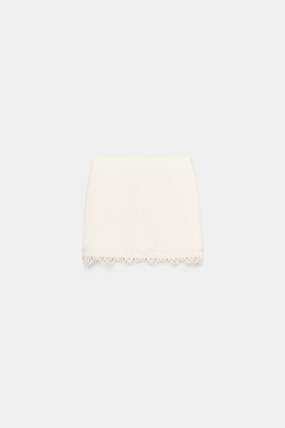 Jupe-culotte bas en dentelle