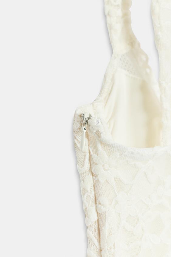 Robe midi en dentelle