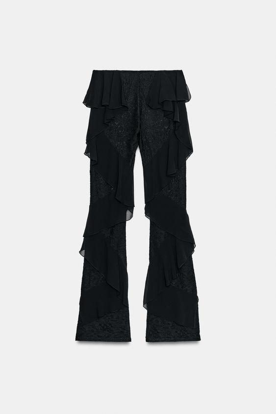 Pantalon en dentelle à volants