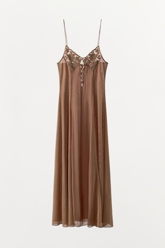 Robe contrastée au crochet