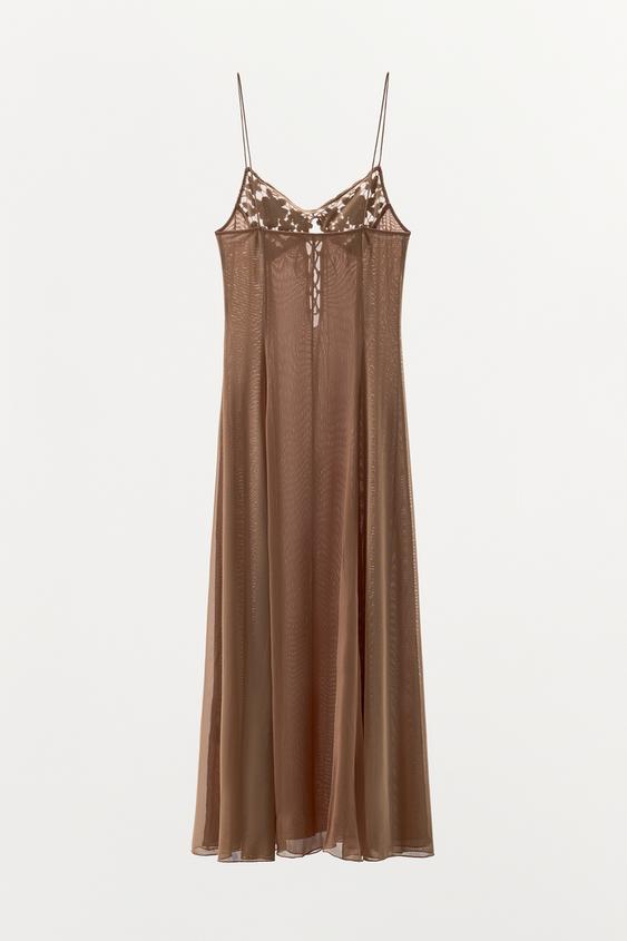 Robe contrastée au crochet
