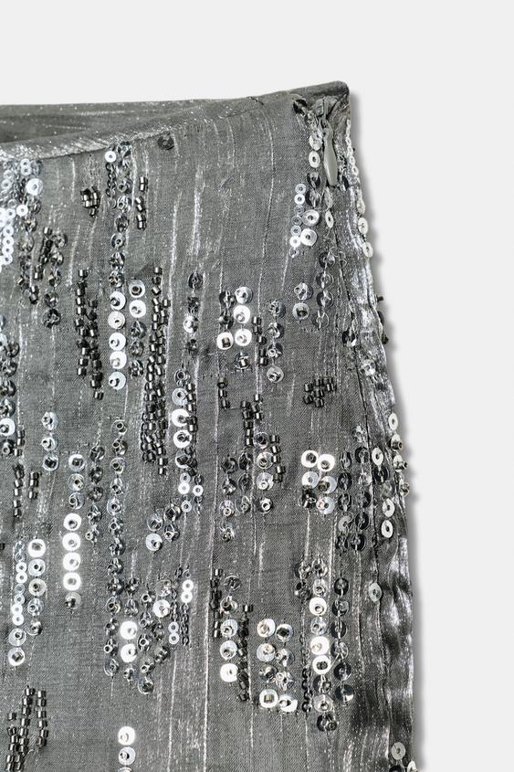 Short mini à sequins