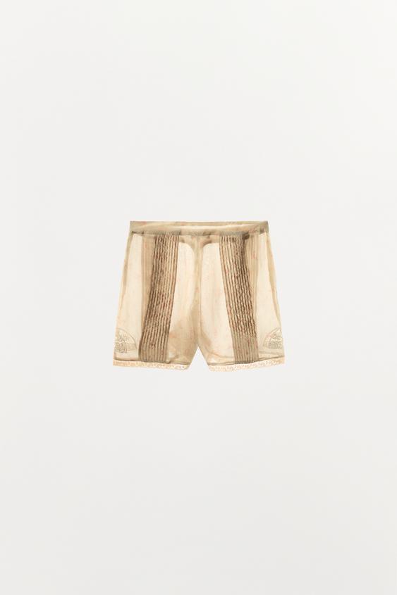 Short en organza imprimé et brodé