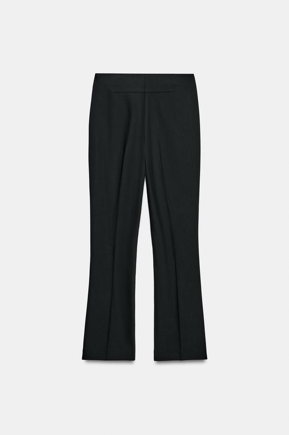 Pantalon légèrement évasé
