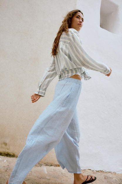 Pantalon coupe barrel texturé