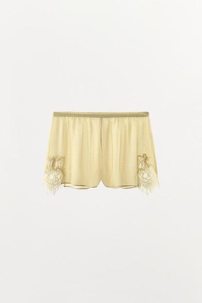 Short en georgette et dentelle