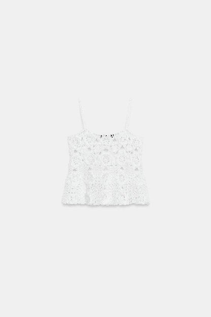 Top en maille crochetée à fleurs
