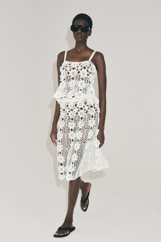 Top en maille crochetée à fleurs