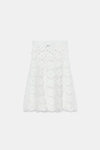 Jupe midi en maille crochetée à fleurs