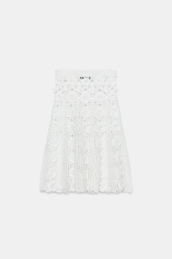 Jupe midi en maille crochetée à fleurs