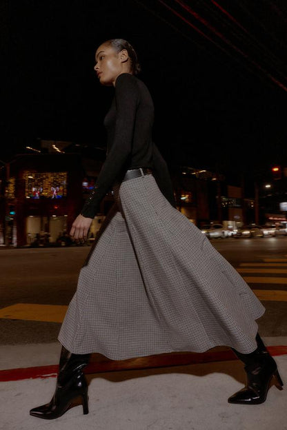Jupe midi à carreaux avec ceinture