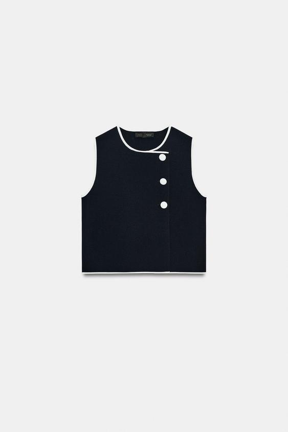 Top en maille à boutons contrastés