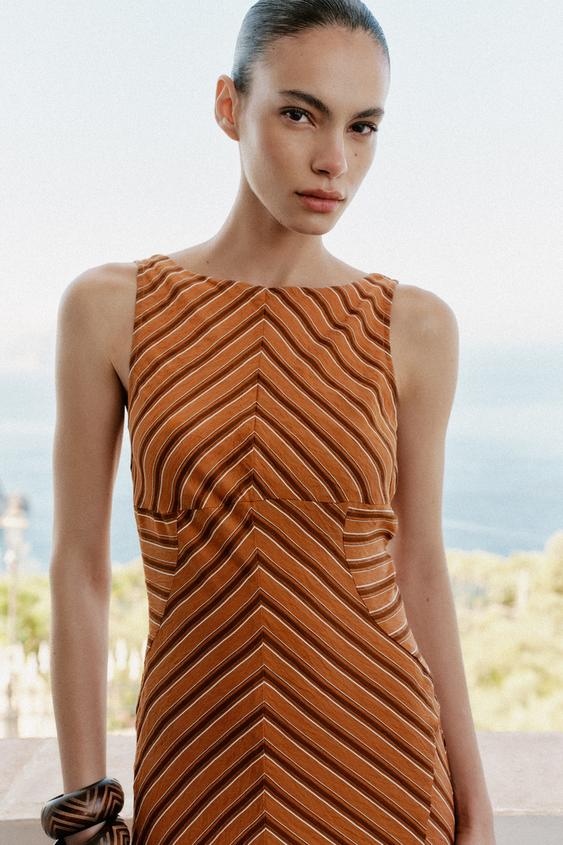 Robe midi à dos ouvert à rayures