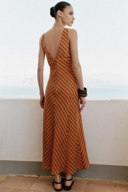 Robe midi à dos ouvert à rayures