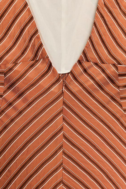 Robe midi à dos ouvert à rayures