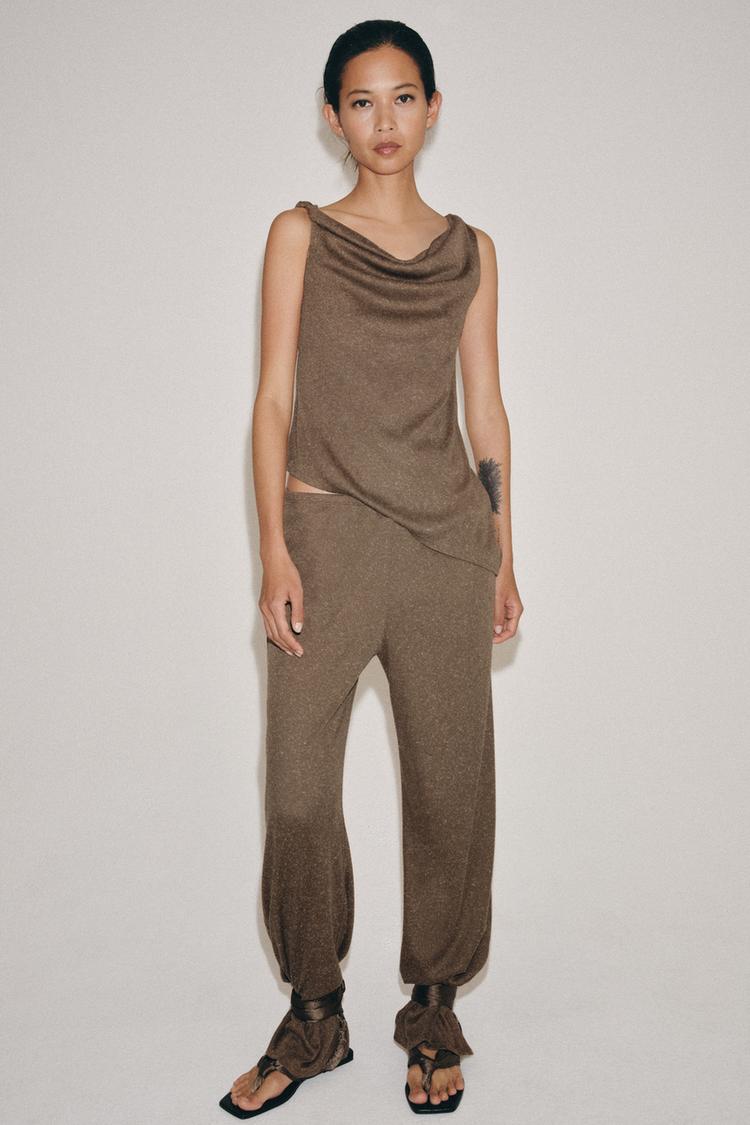 Top texturé asymétrique