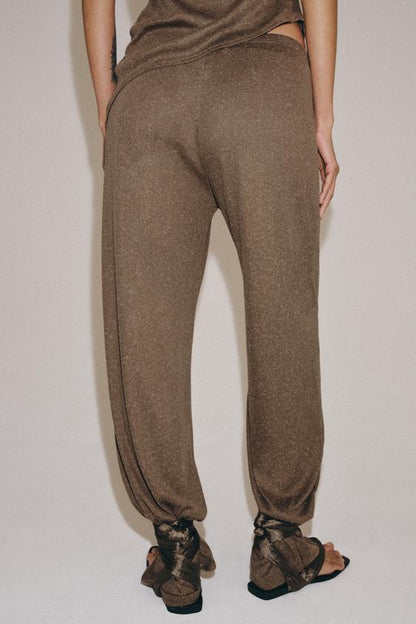 Pantalon droit texturé