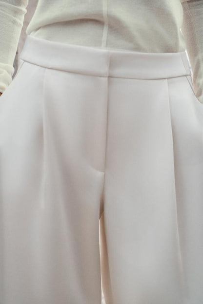 Pantalon coupe barrel satiné
