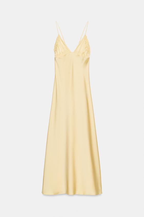 Robe midi satinée à fronces