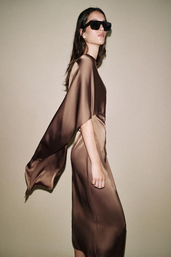 Robe midi satinée effet cape