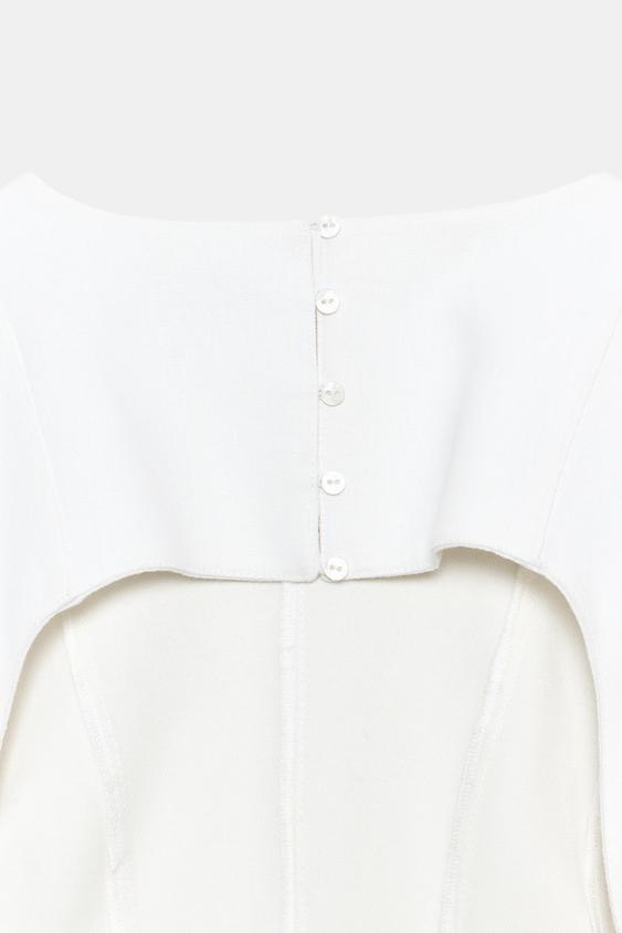 Robe courte avec ceinture