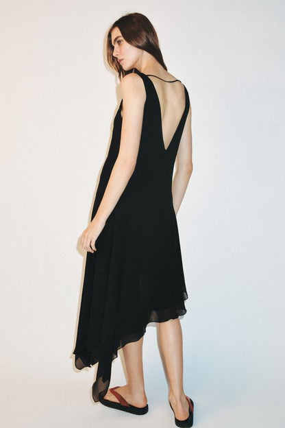 Robe midi asymétrique