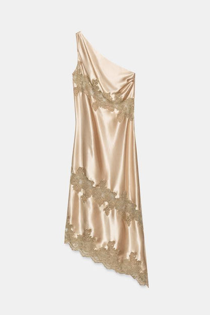 Robe nuisette asymétrique